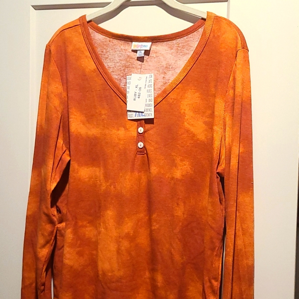 LuLaRoe Ruby Henley - Pumpkin Spice - XL